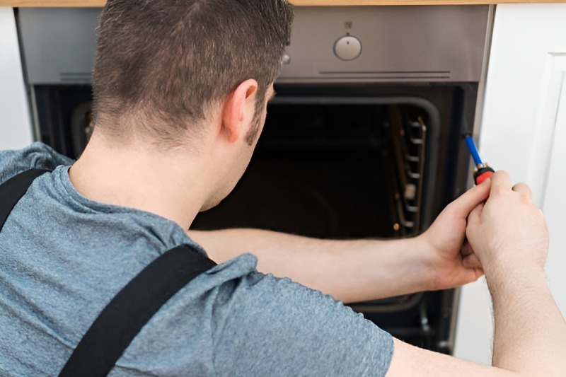 Oven & Stove repair in Riverside